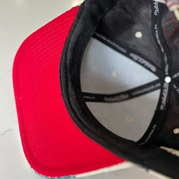 Mitchell & Ness Embroidered 76ers HWC Baseball Hat - Picture 4 of 4